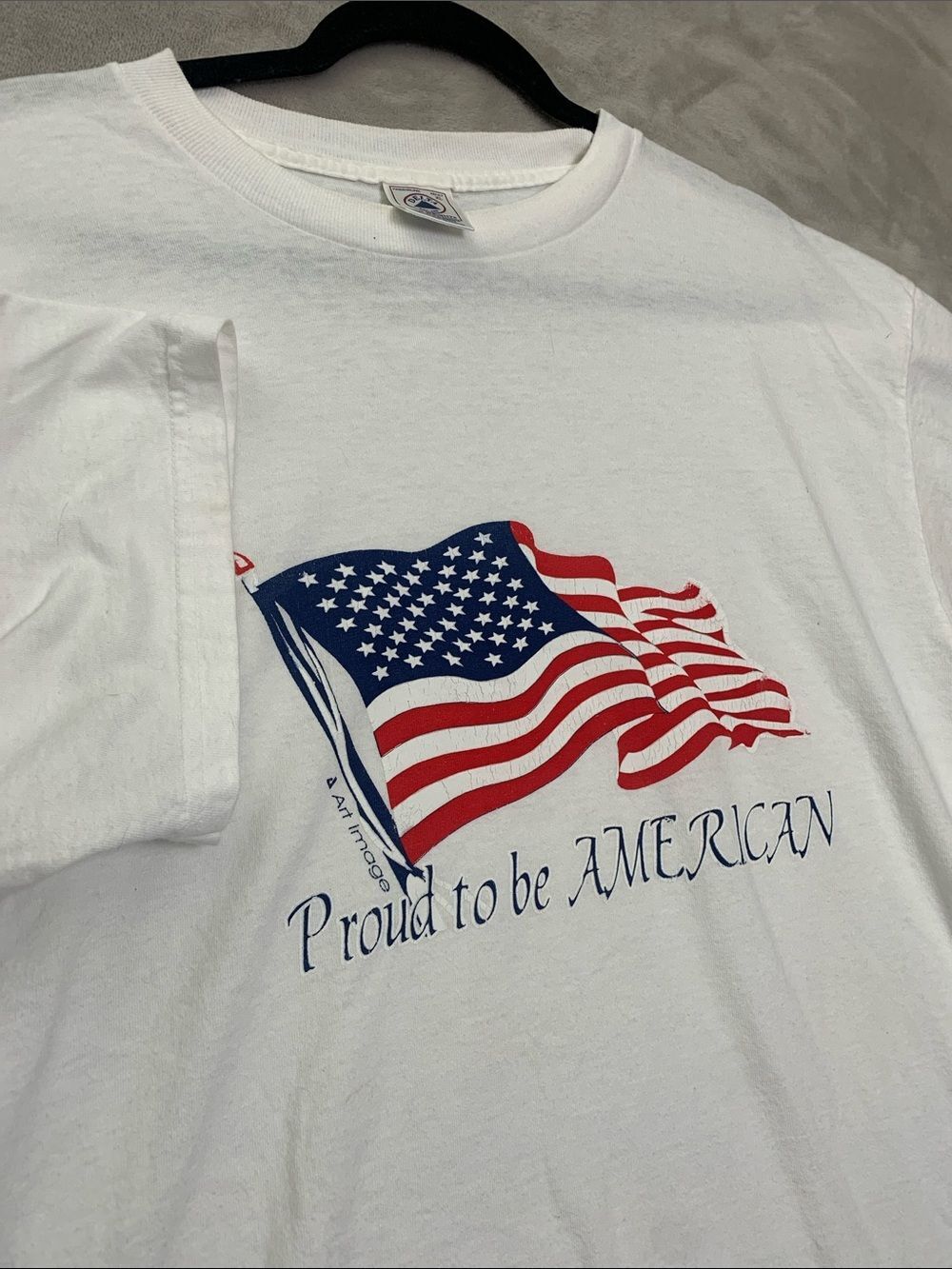 Delta Men's Size XL White American Flag Graphic T-Shirt Patriotic Short Sleeve